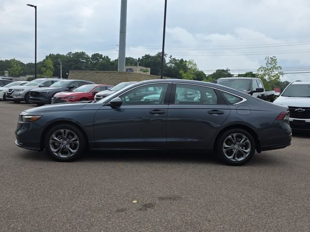 Used 2023 Meteorite Gray Metallic Honda EX image 6