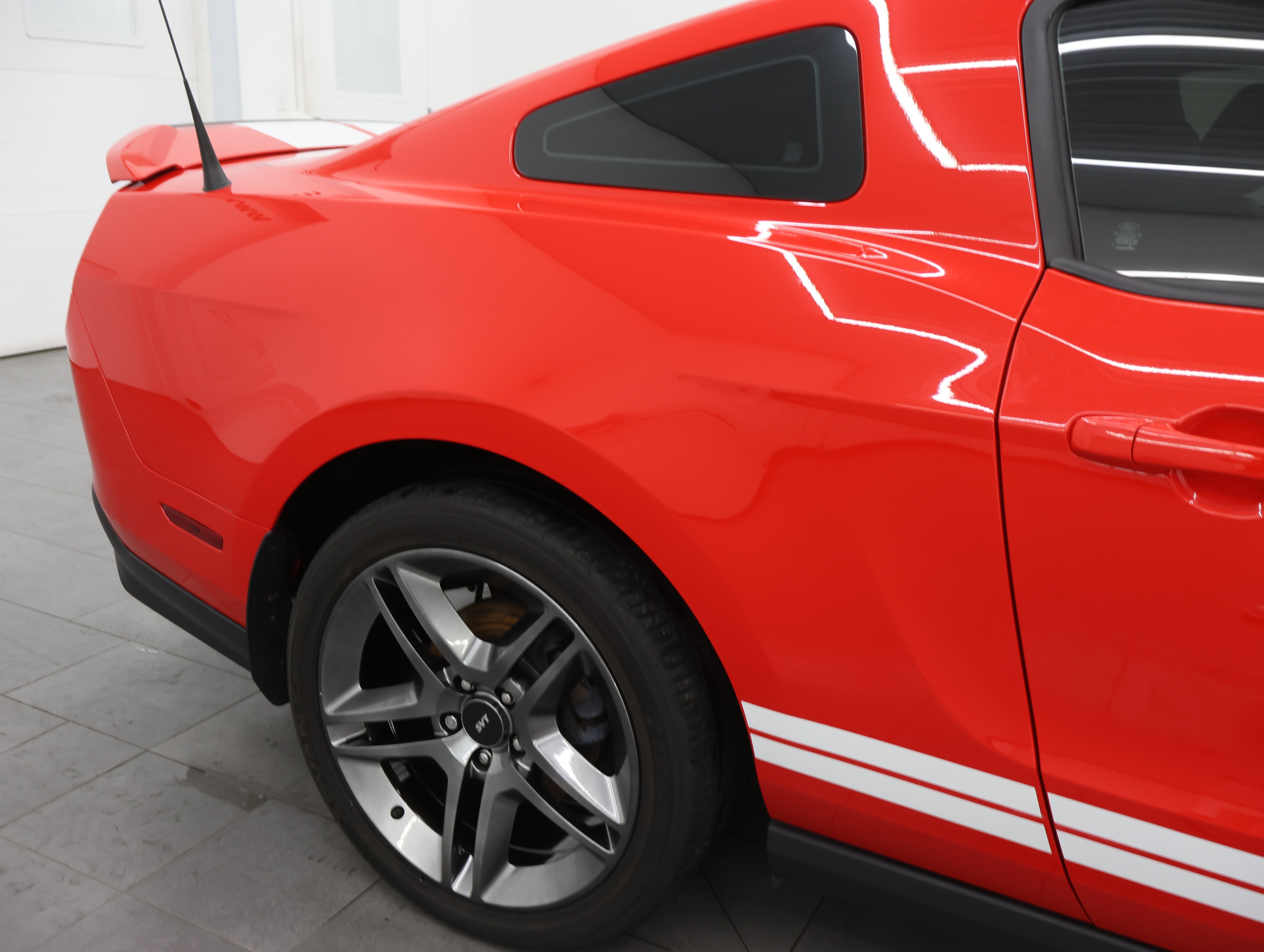 Used 2011 Race Red Ford GT500 Coupe: GT500-6 SPEED STICK-HID LIGHTS-ROUSH EXHAUST image 26