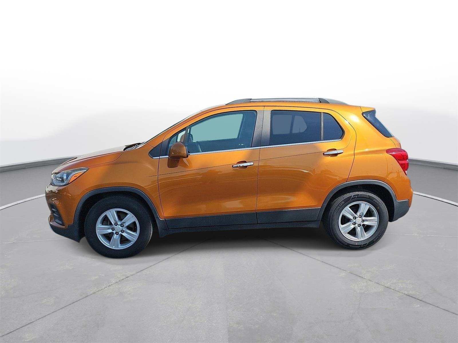 Used 2017 Orange Burst Metallic Chevrolet LT image 9
