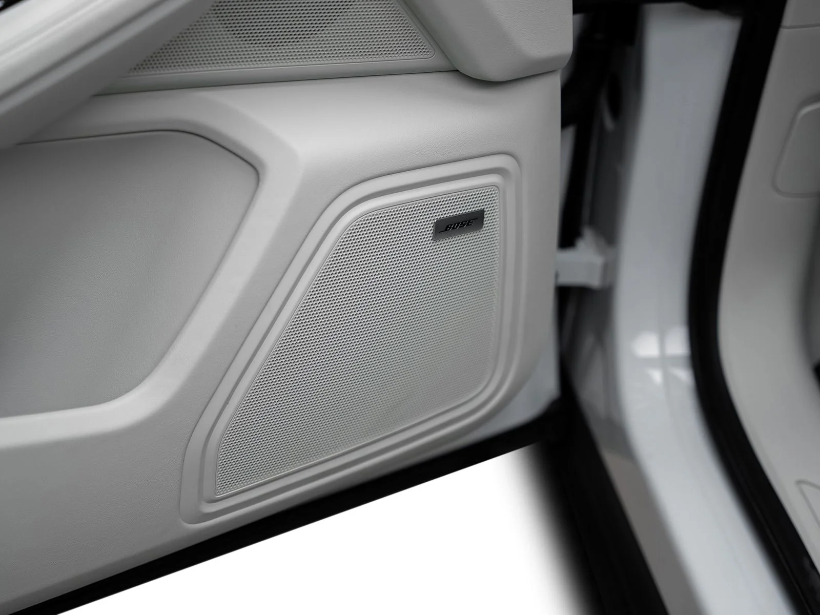 Used 2025 White Porsche Base image 66