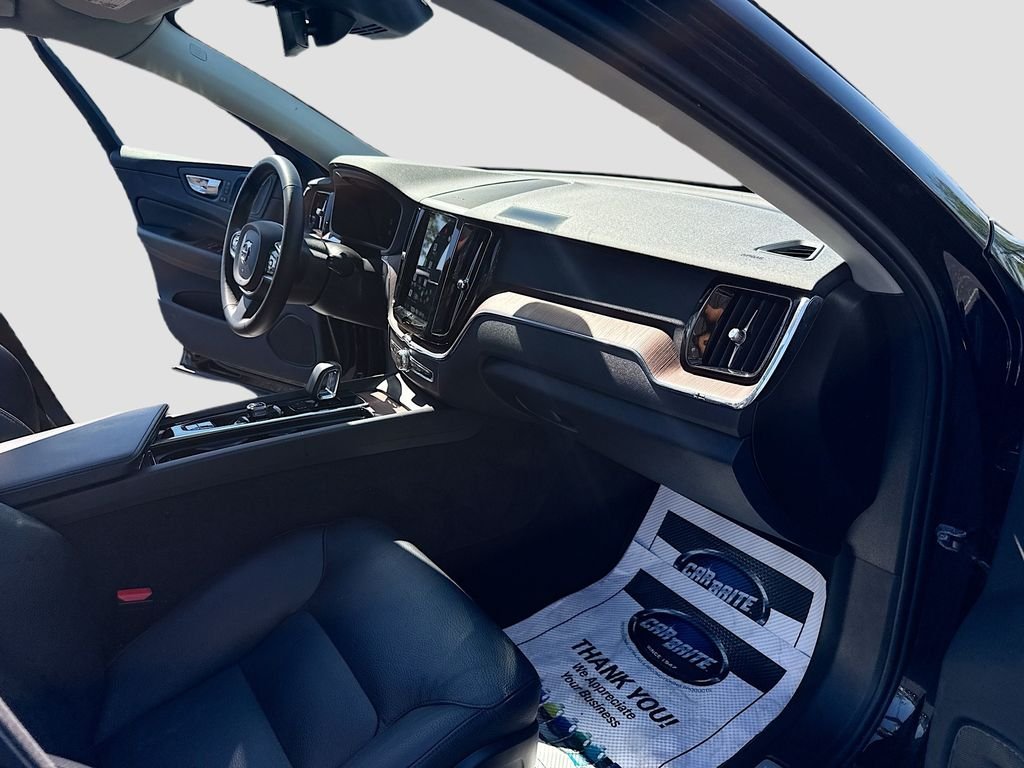 2024 Volvo XC60 Plus - Photo 26