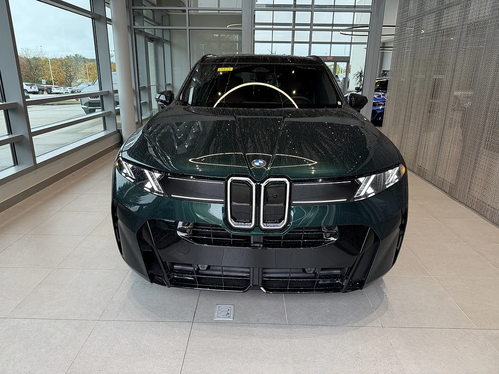 New 2027  BMW 40 xDrive image 2