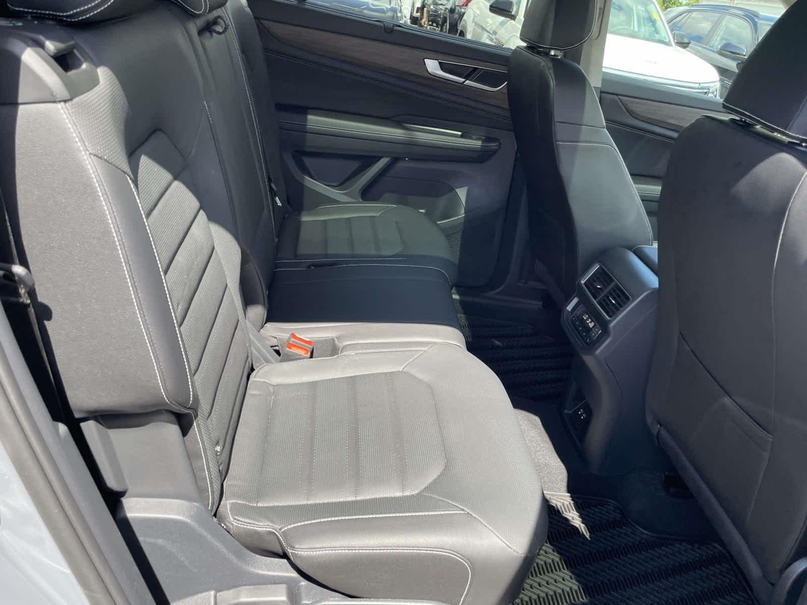 New 2026 Pure Gray Volkswagen 2.0T SEL image 20