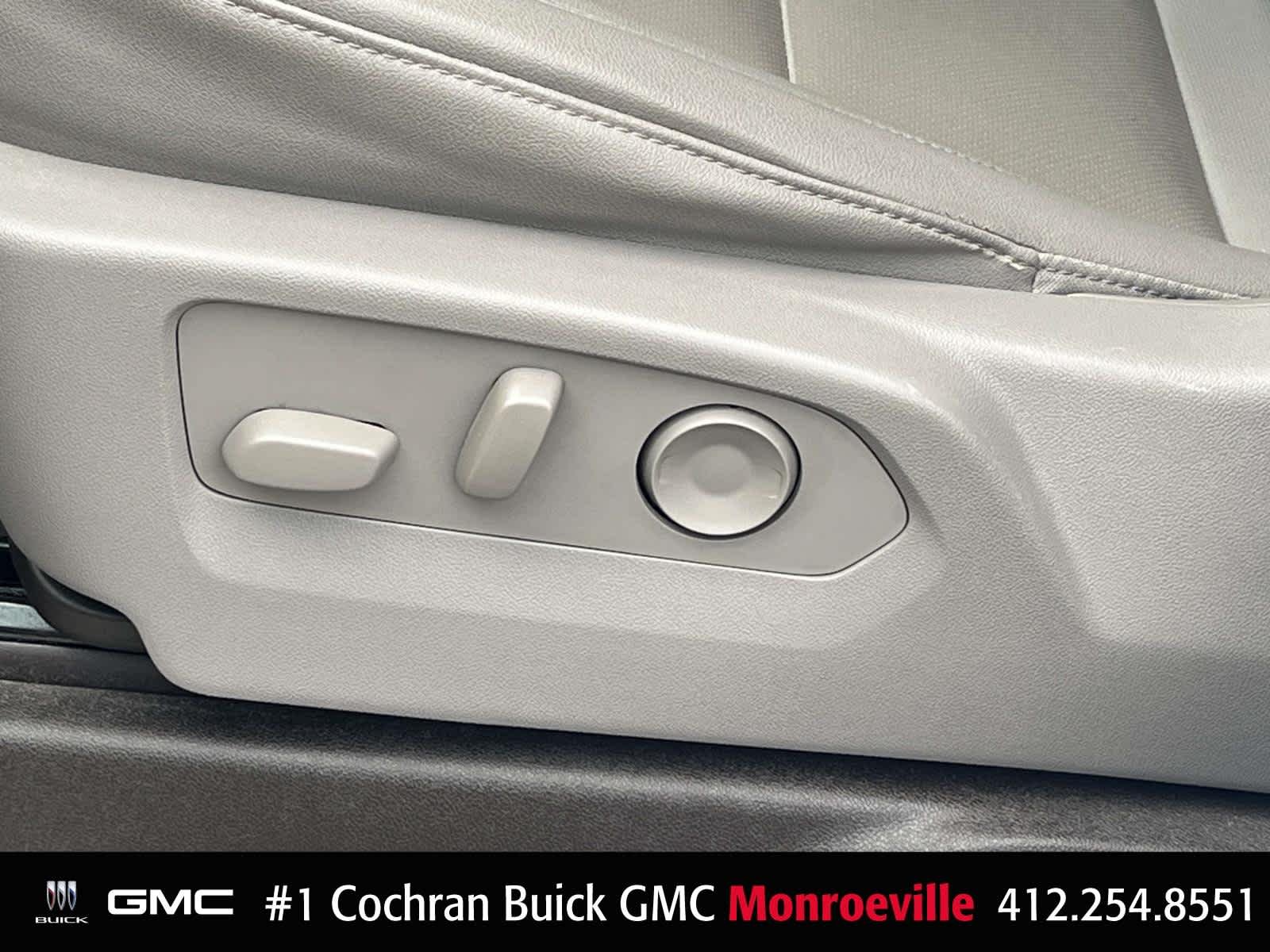 Used 2023 White Frost Tricoat GMC SLT image 21
