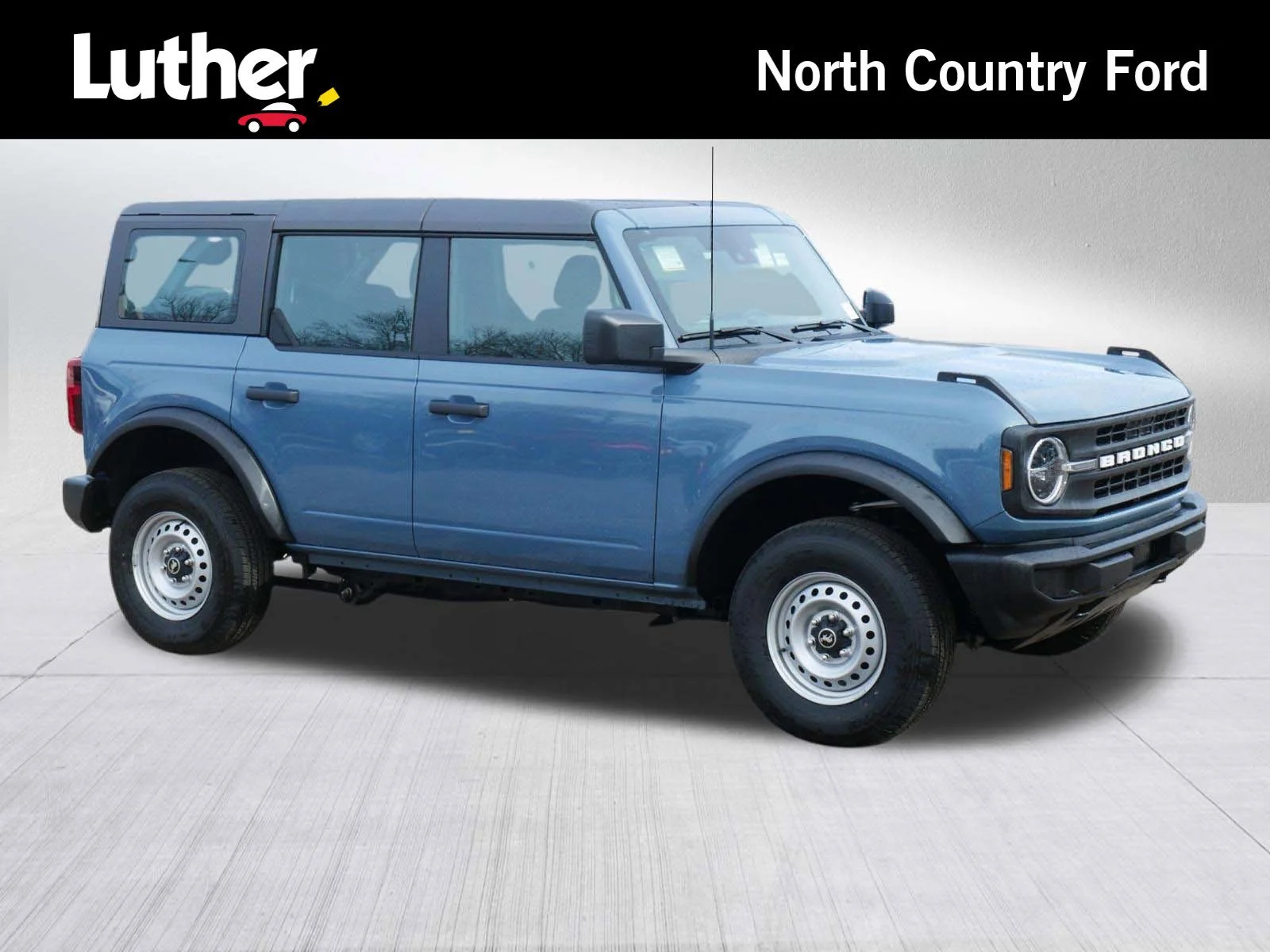 2025 Ford Bronco Base 4x4's photo