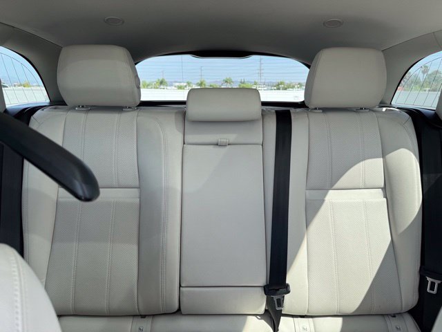 Used 2023 Eiger Gray Metallic Land Rover S image 17