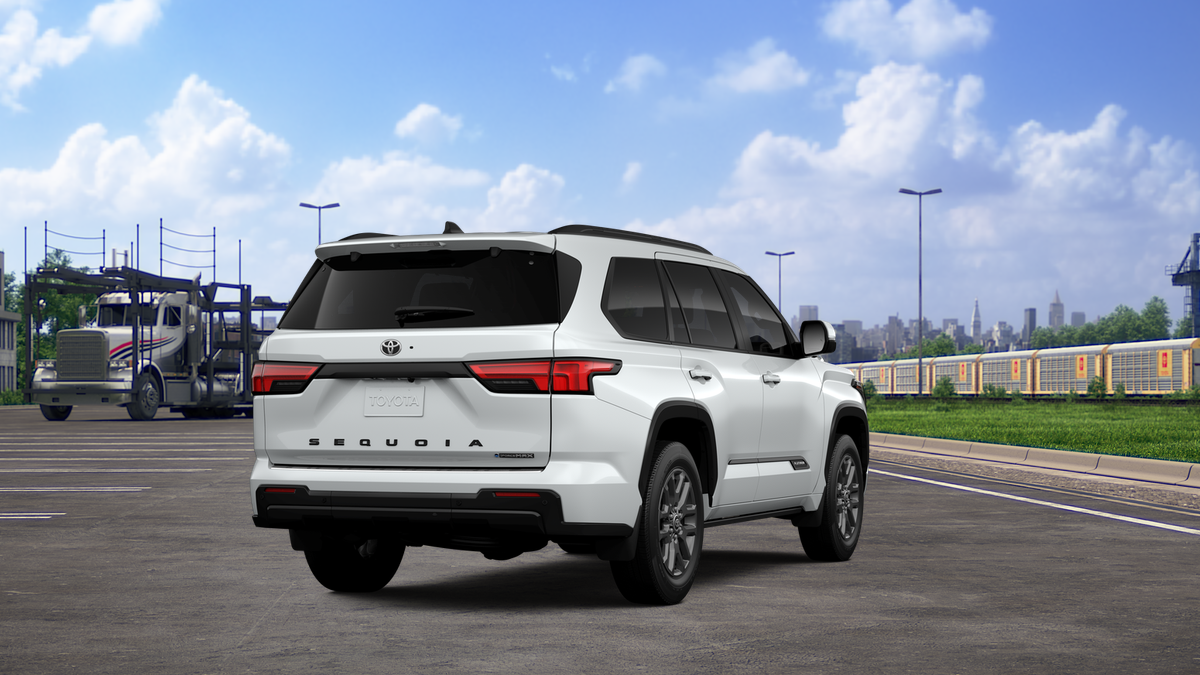 New 2026 Wind Chill Pearl Toyota Platinum image 24