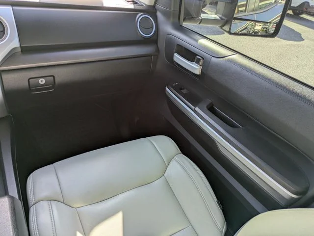 Used 2016 Magnetic Gray Metallic Toyota SR5 image 17