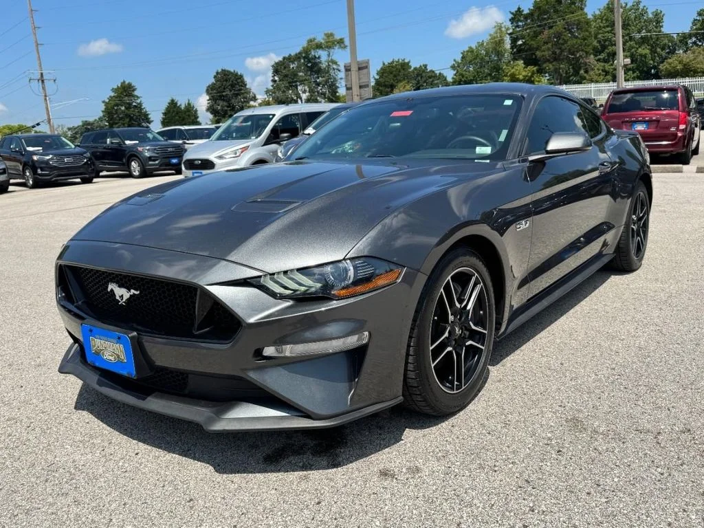 Used 2019 Magnetic Metallic Ford GT Premium image 8