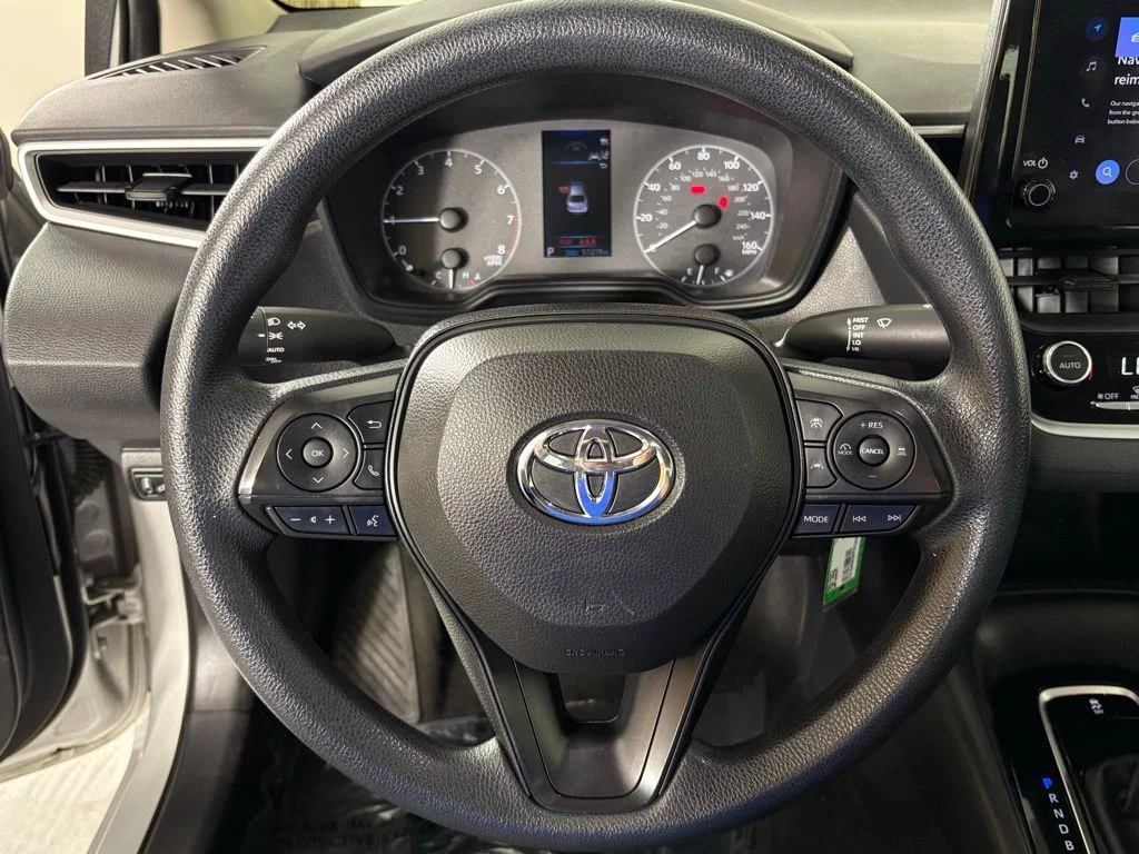 Used 2023 Silver Toyota LE image 22