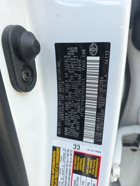Used 2019 White Toyota XLE image 34