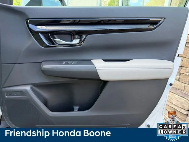 Used 2024 White Honda EX-L image 46