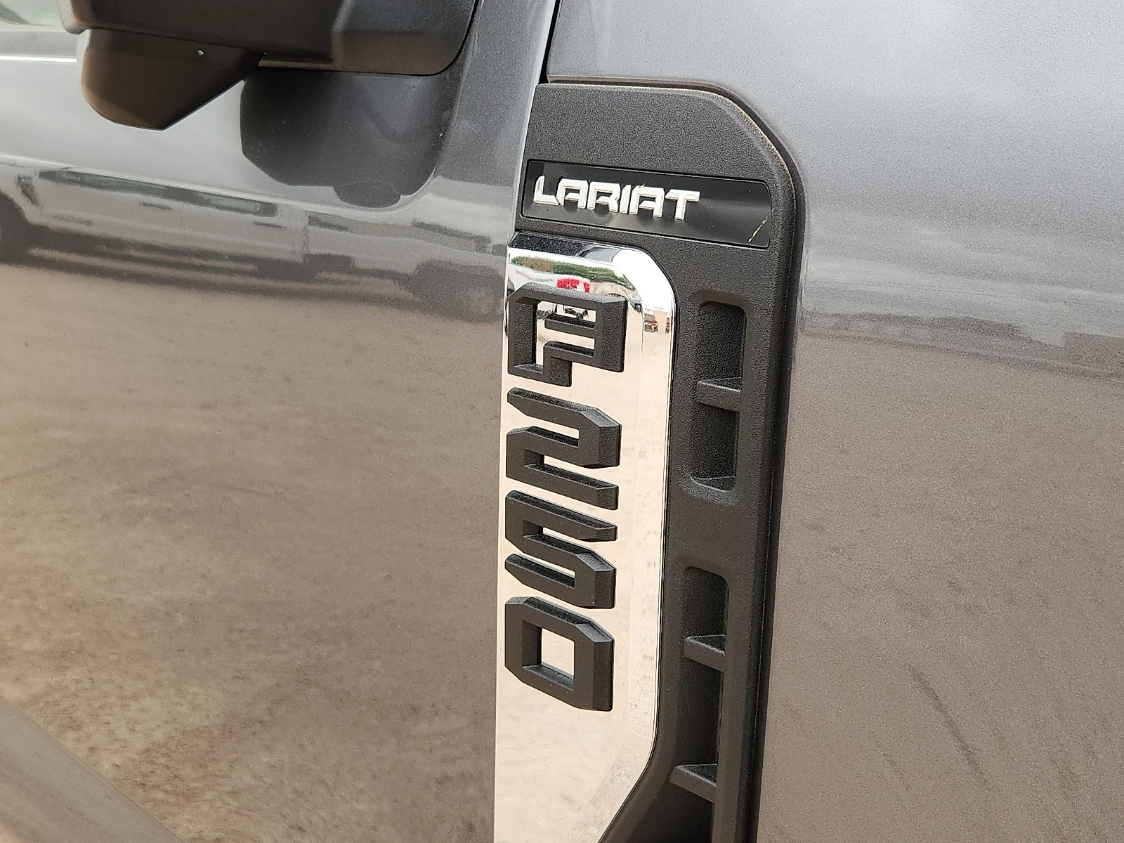 New 2026 Carbonized Gray Metallic Ford F-250® Lariat® image 10