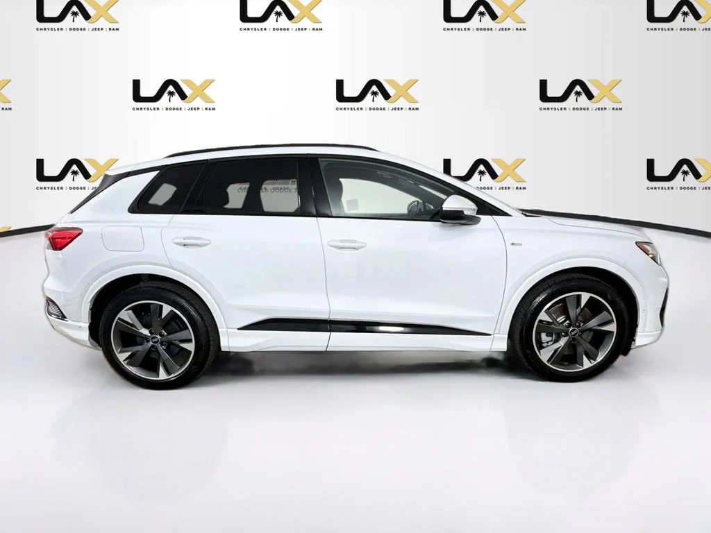 Used 2024 White Audi Premium Plus image 8