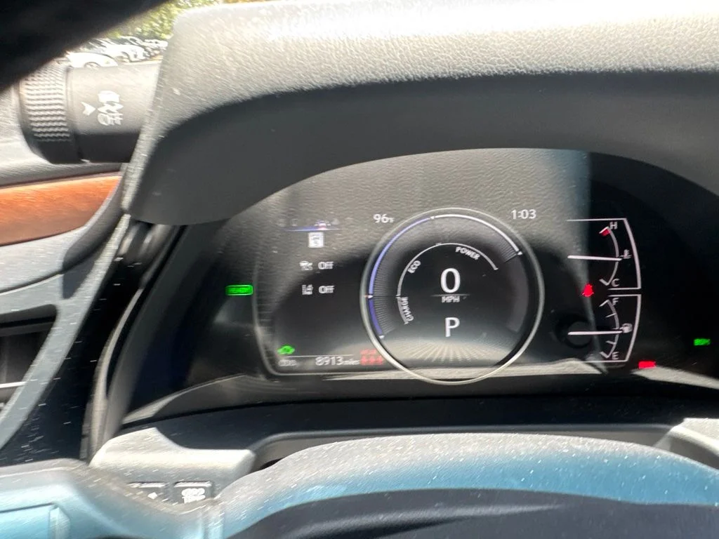 Certified Used 2025 RED MC.CS. Lexus 300h image 17