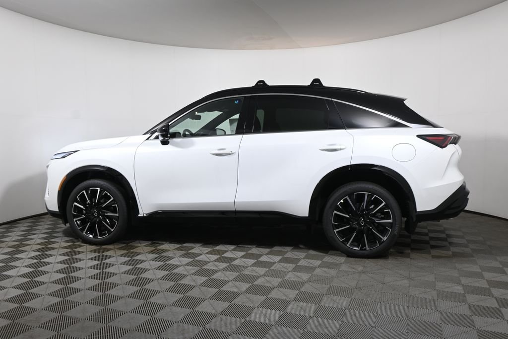 New 2027 2T RAD WHT INFINITI Autograph AWD image 2