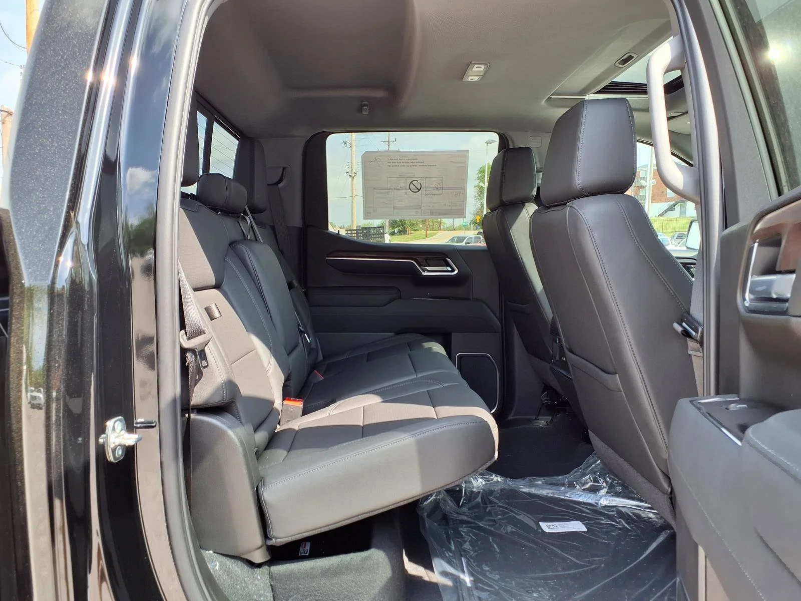 2026 GMC Sierra 1500 SLT - Photo 22