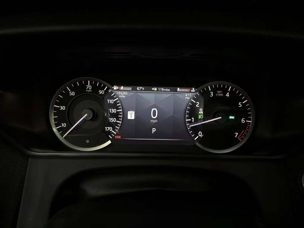 Used 2023 Santorini Black Metallic Land Rover R-Dynamic S image 23