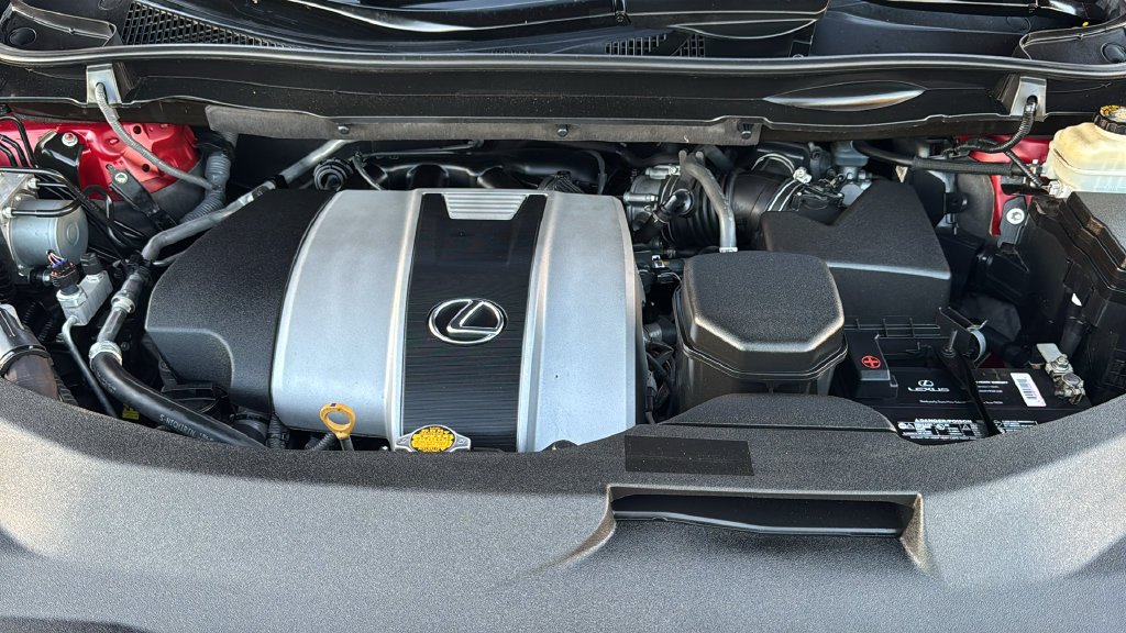 Used 2016 Red Lexus 350 image 8