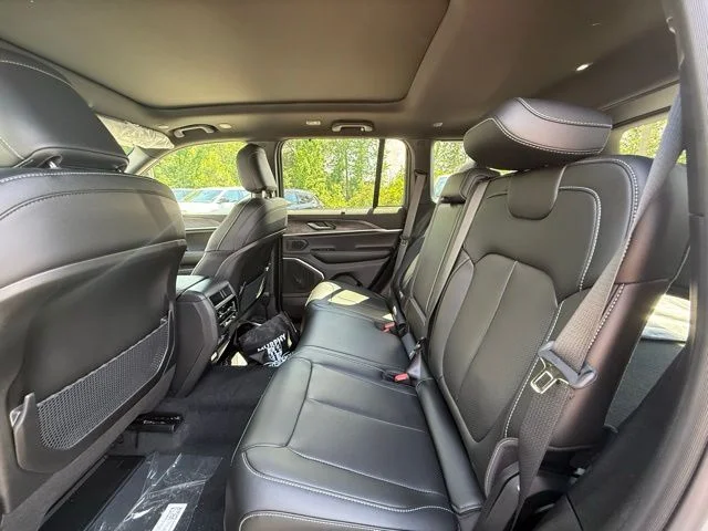 2025 Jeep Grand Cherokee Limited - Photo 12