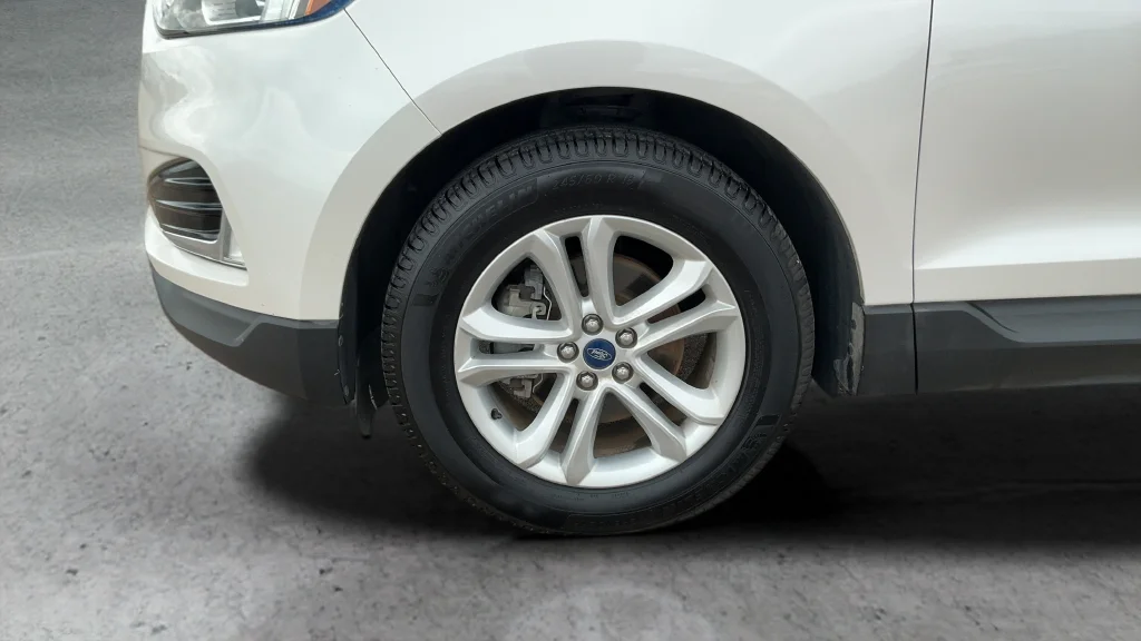 Used 2019 White Ford SEL image 26