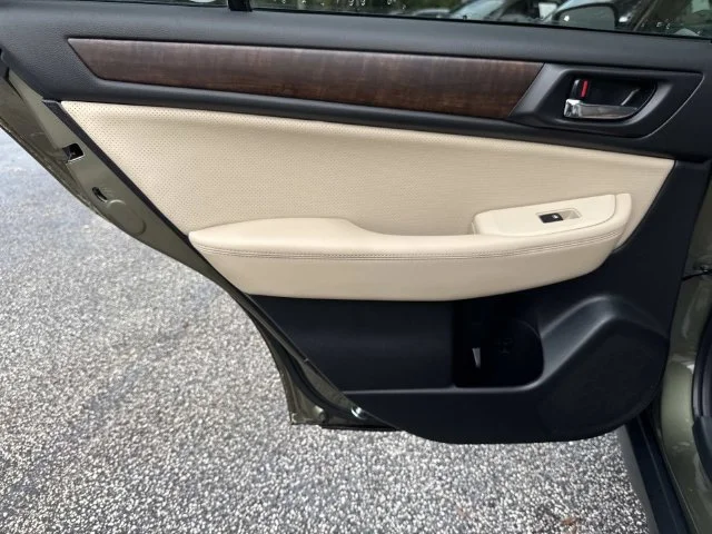 Used 2017 Green Subaru 2.5i image 12
