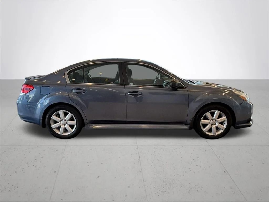 Used 2014 Blue Subaru 2.5i image 6