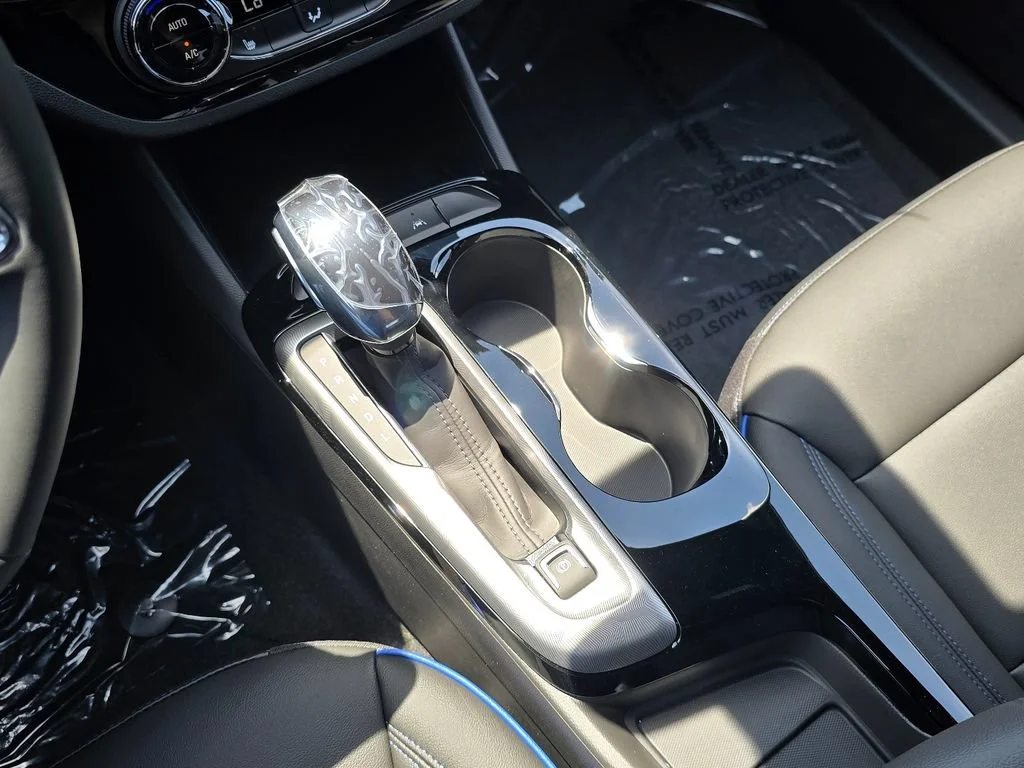 New 2026 Summit White Buick Sport Touring image 18