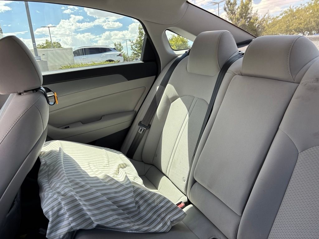 Used 2018 Gray Hyundai SEL image 28