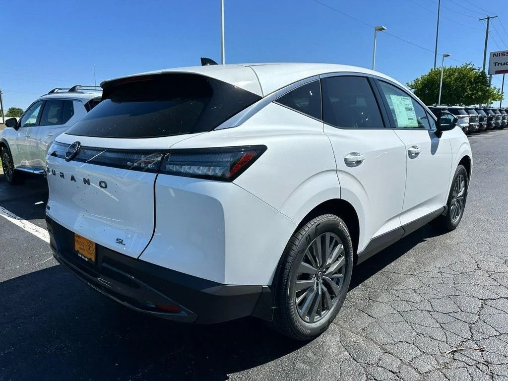 New 2026 Everest White Pearl TriCoat Nissan SL image 3