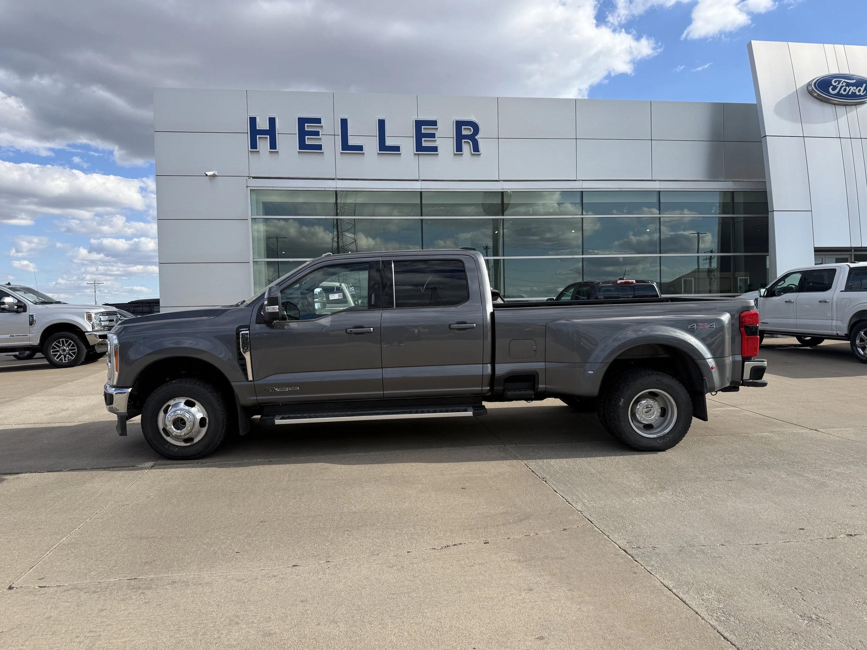 Used 2023 Carbonized Gray Metallic Ford LARIAT image 3