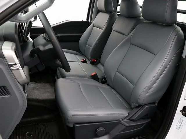 New 2025 Oxford White Ford F-450® XL image 9
