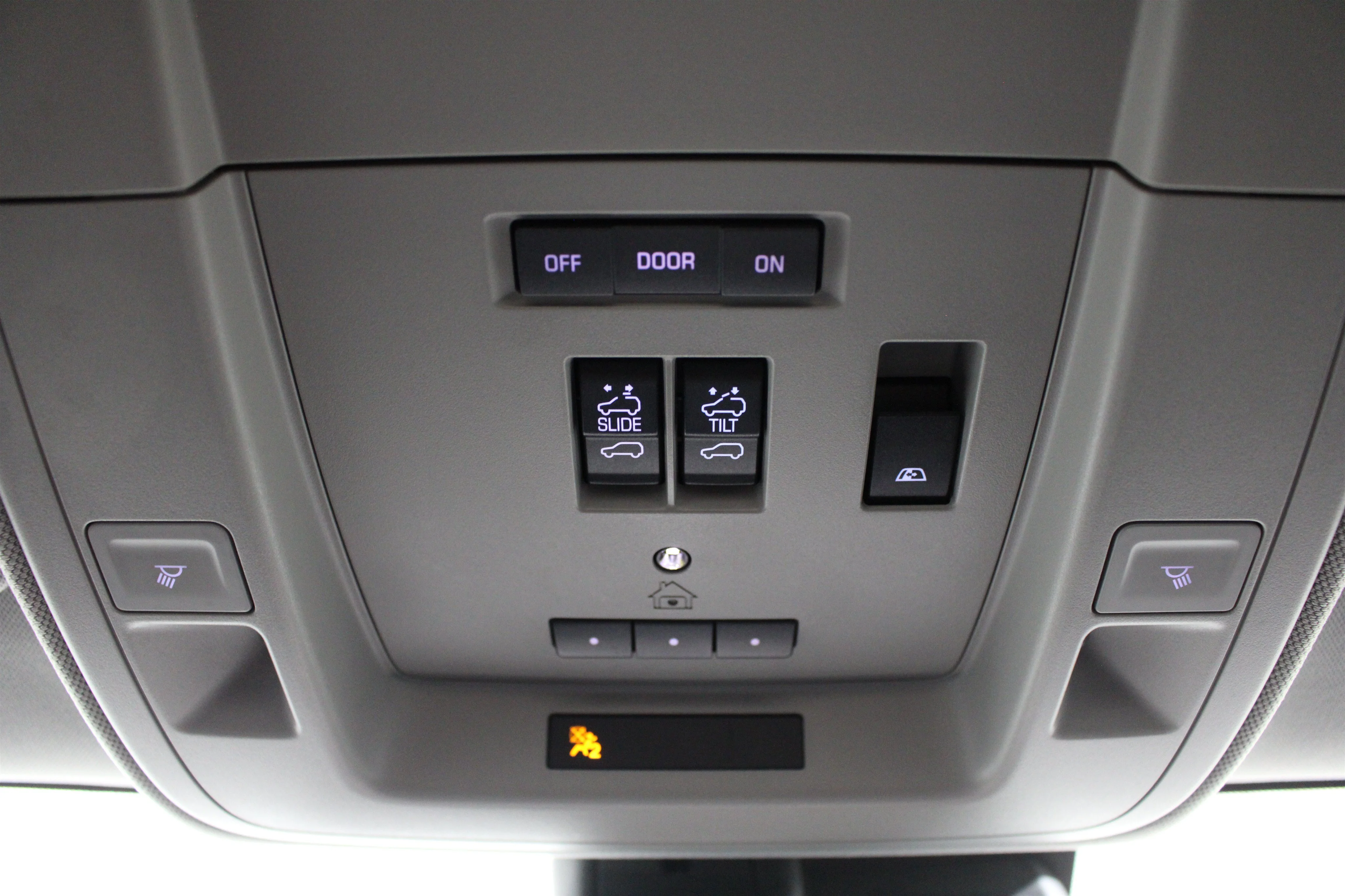 Used 2018 Quicksilver Metallic GMC Denali image 19