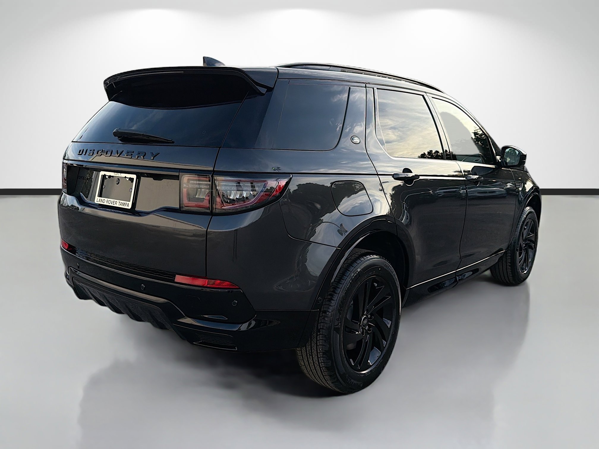 New 2026 Carpathian Grey LAND ROVER  image 5