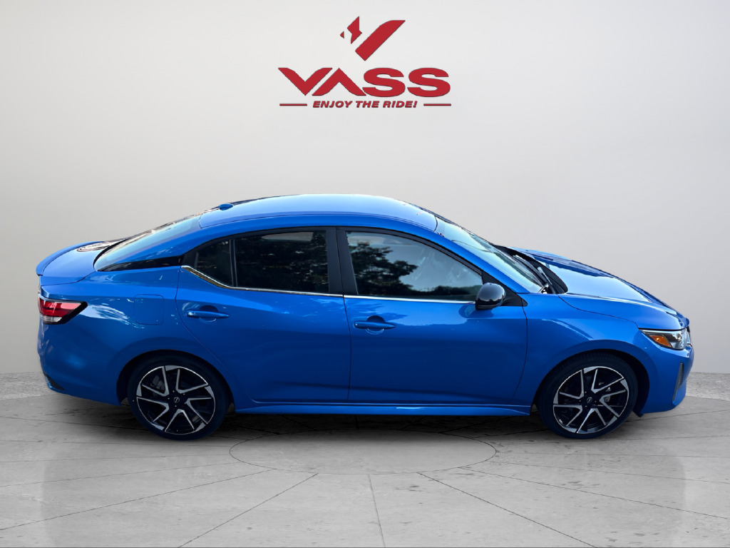 Used 2025 Blue Nissan SR image 6