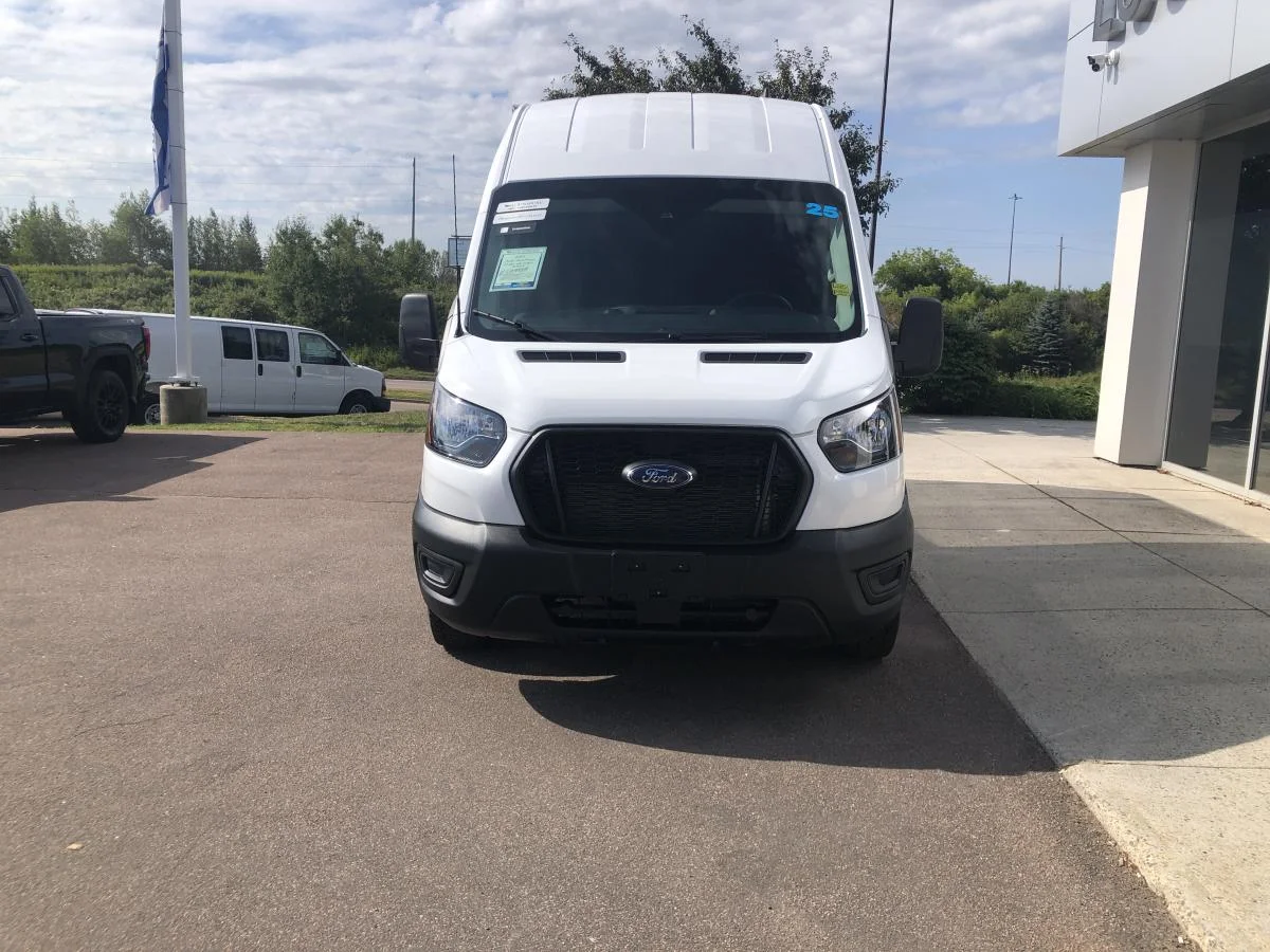 Used 2025 White Ford T-250 148" Hi Rf 9070 GVWR RWD image 4