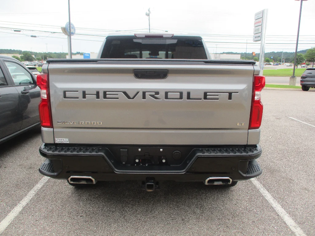Used 2024 STERLING GRAY METALLIC Chevrolet LT Trail Boss image 19