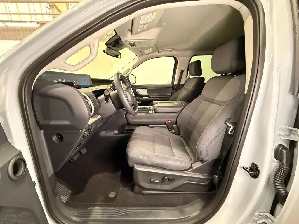 Used 2025 Silver Ford Active image 18