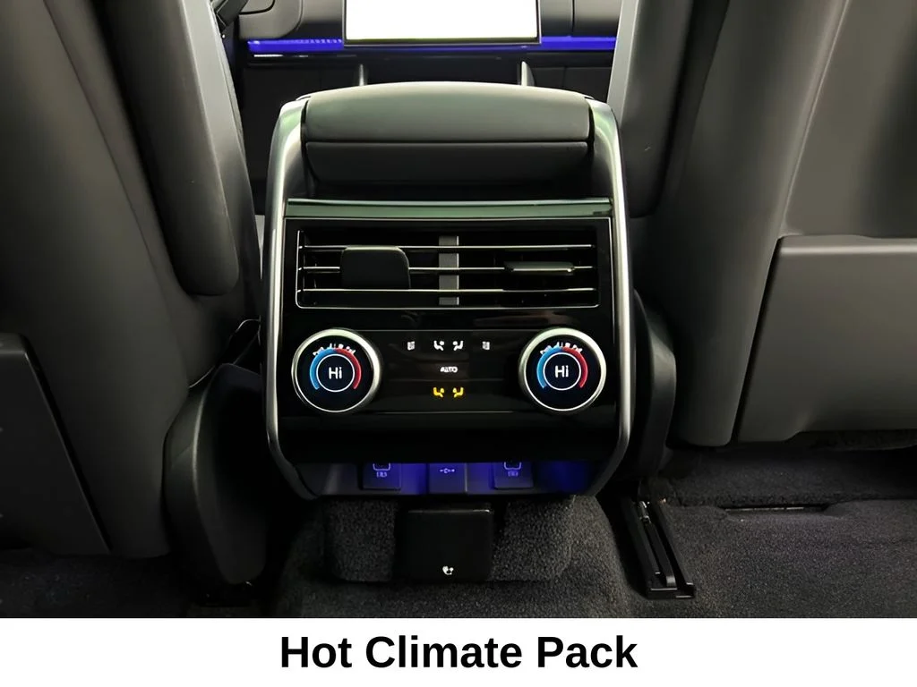 Used 2023 Fuji White Land Rover SE image 14