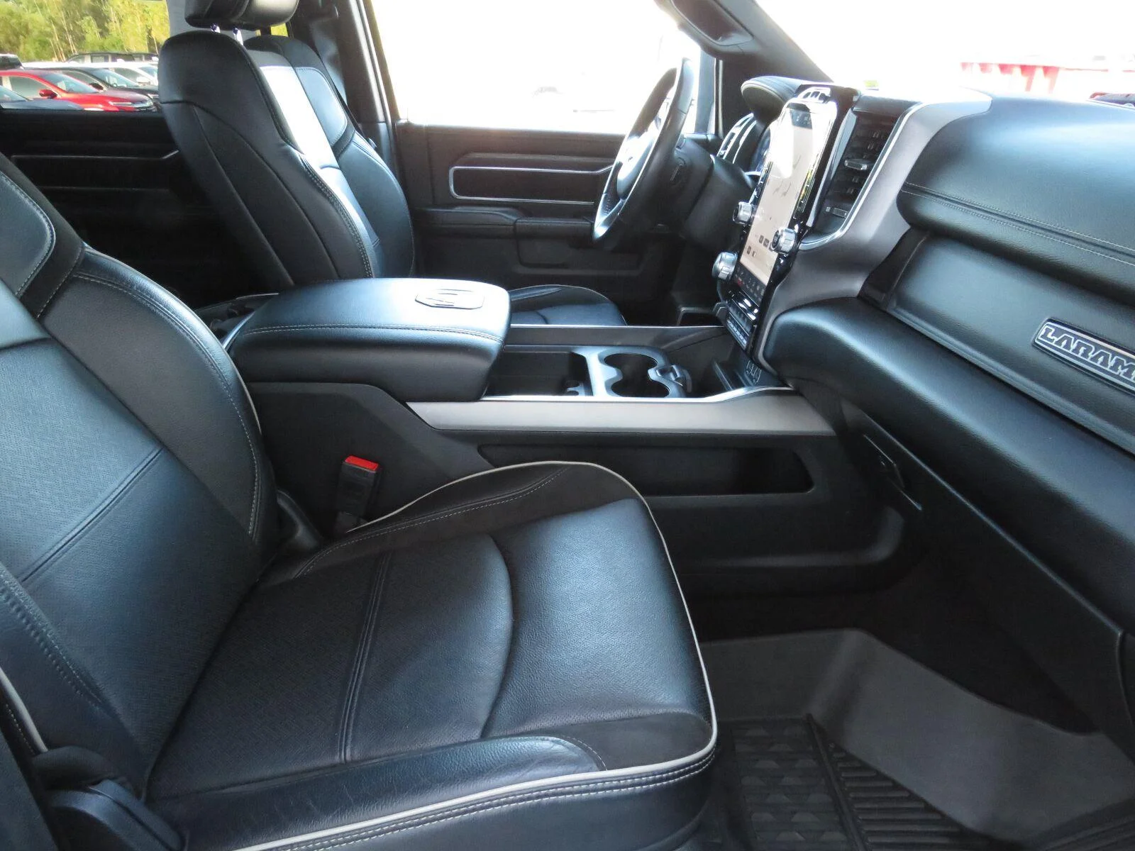 Used 2023 Diamond Black Crystal Pearlcoat Ram Laramie image 23