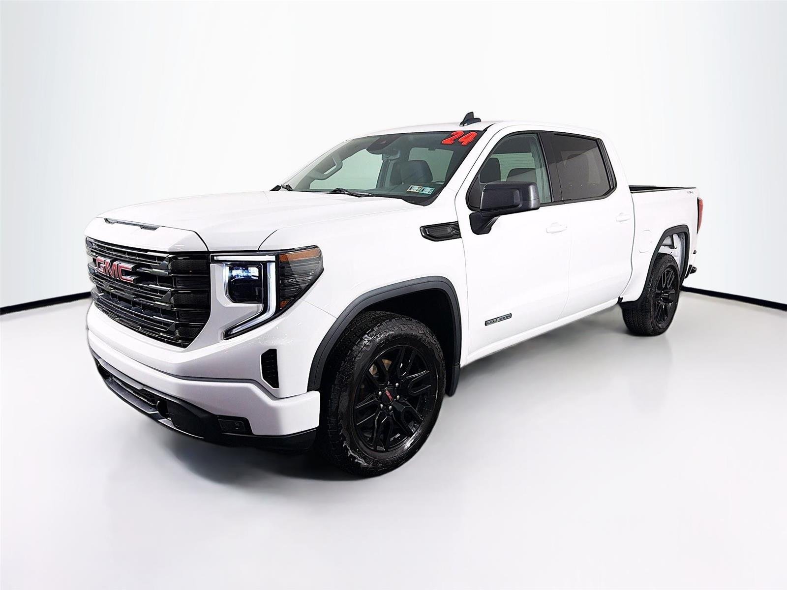 Used 2024 Summit White GMC Elevation image 3