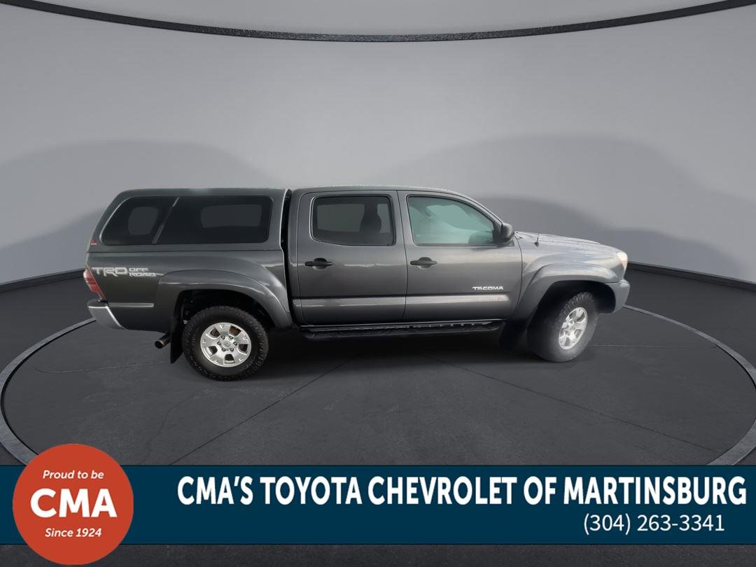 Used 2015 Magnetic Gray Metallic Toyota SR5 image 9