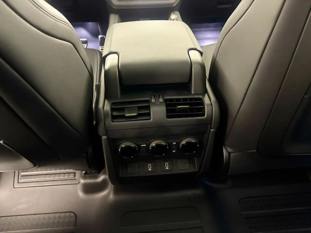 New 2026 Petra Copper Land Rover OCTA image 22