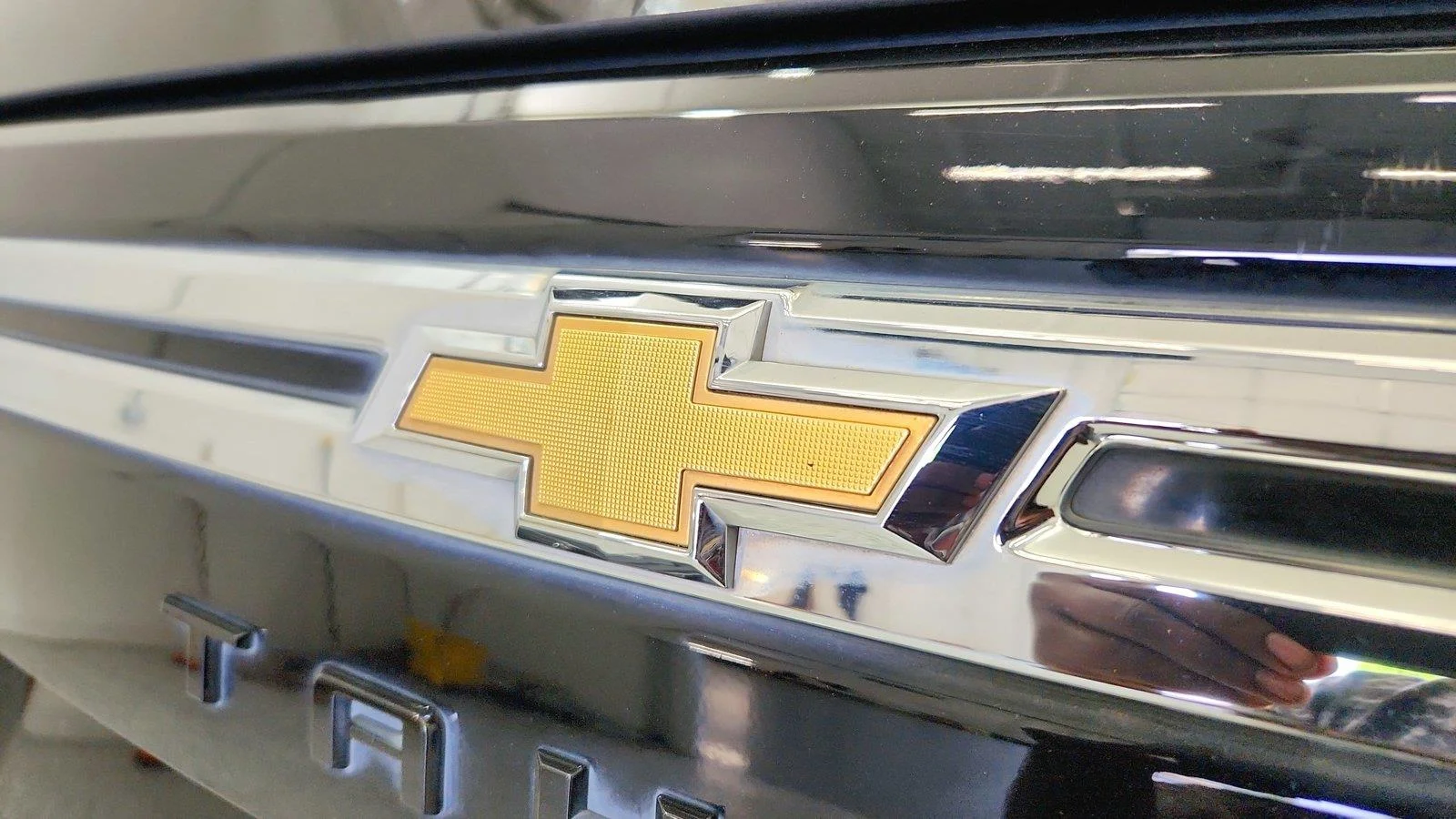 Used 2023 BLACK Chevrolet LS image 39