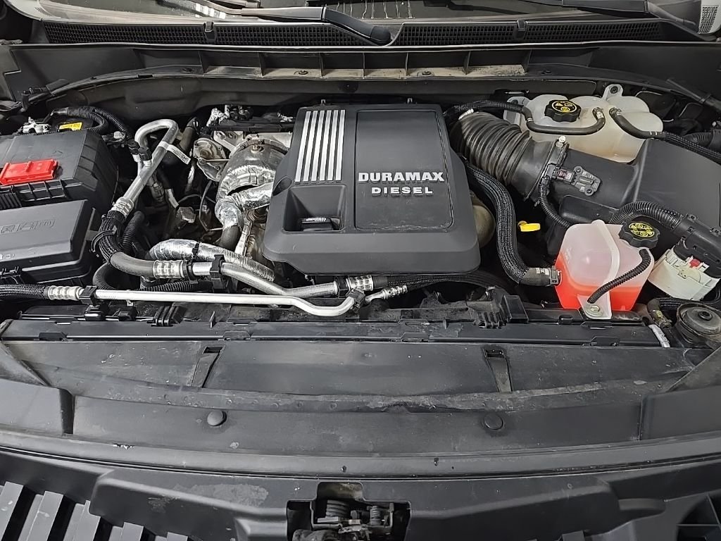 Used 2023 Titanium GMC Denali image 13