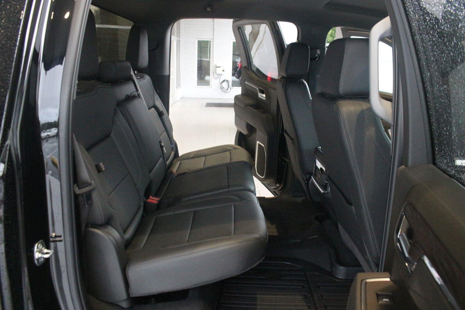 Used 2026 Onyx Black GMC SLT image 29