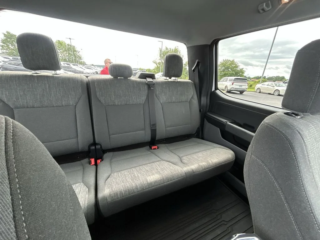 Used 2021 White Ford XLT image 15