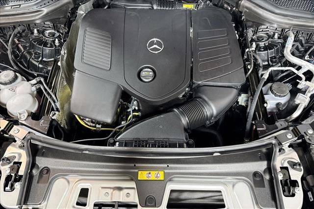 New 2026 Graphite Grey Metallic Mercedes-Benz GLC 300 image 58