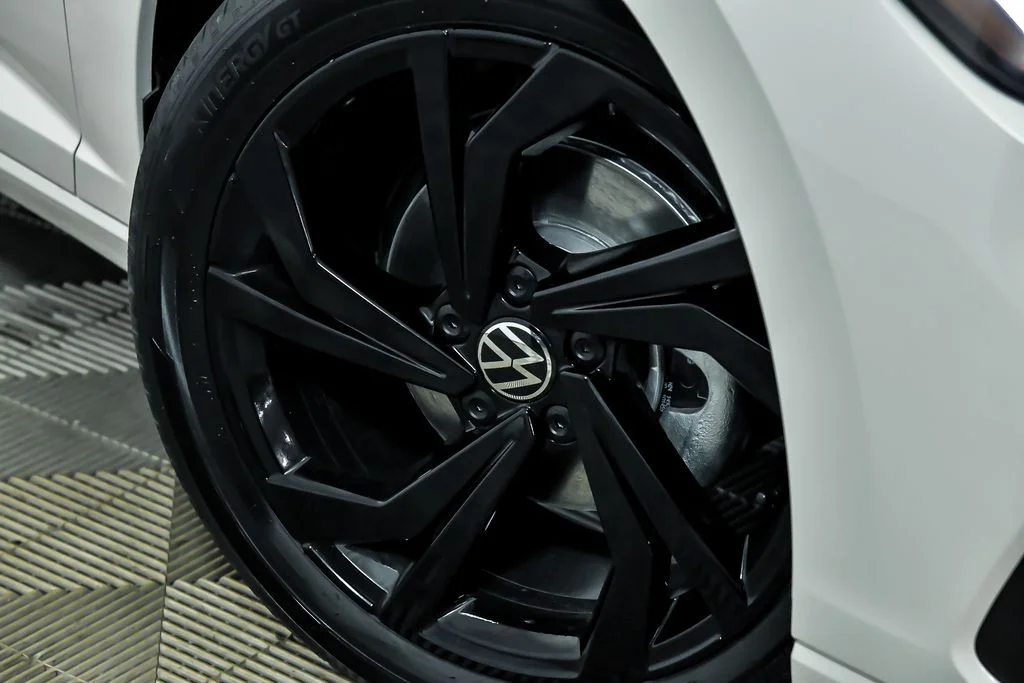 New 2026 Gray Volkswagen 1.5T SE image 3