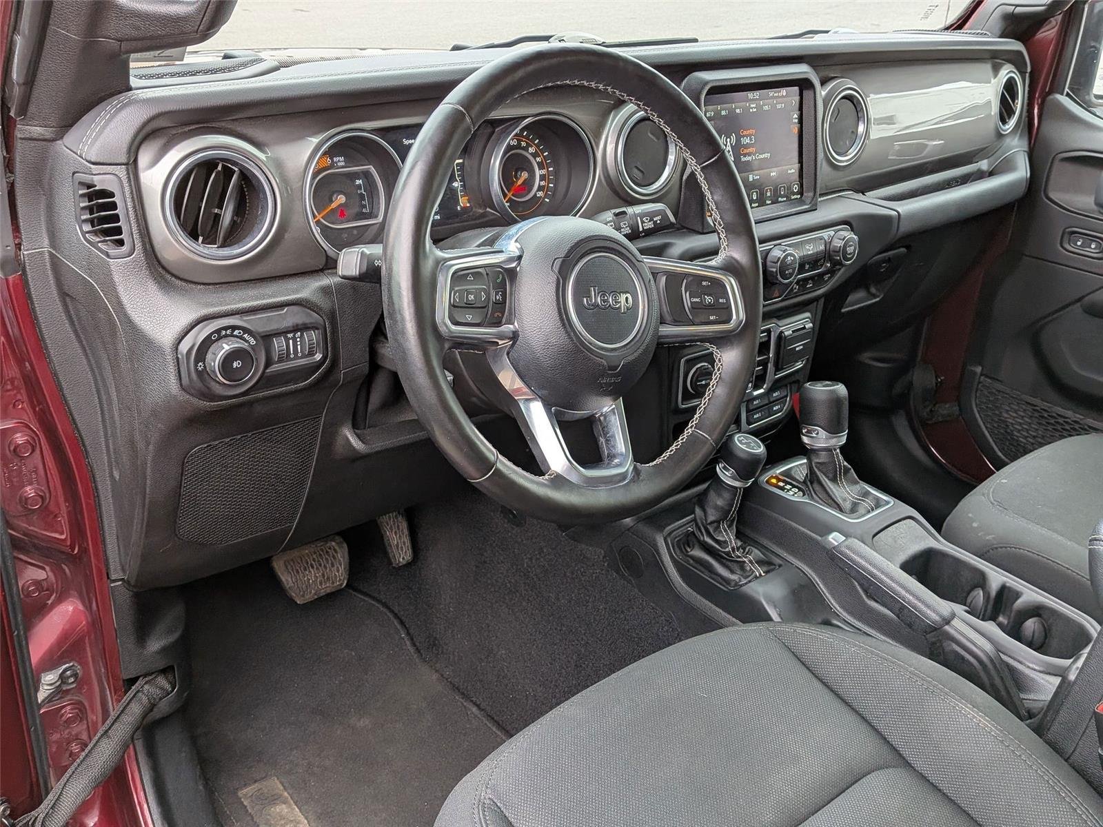 Used 2021 Snazzberry Pearlcoat Jeep Unlimited Sahara image 10